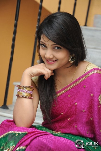 Priyanka-at-Welcome-To-America-Movie-Trailer-Launch